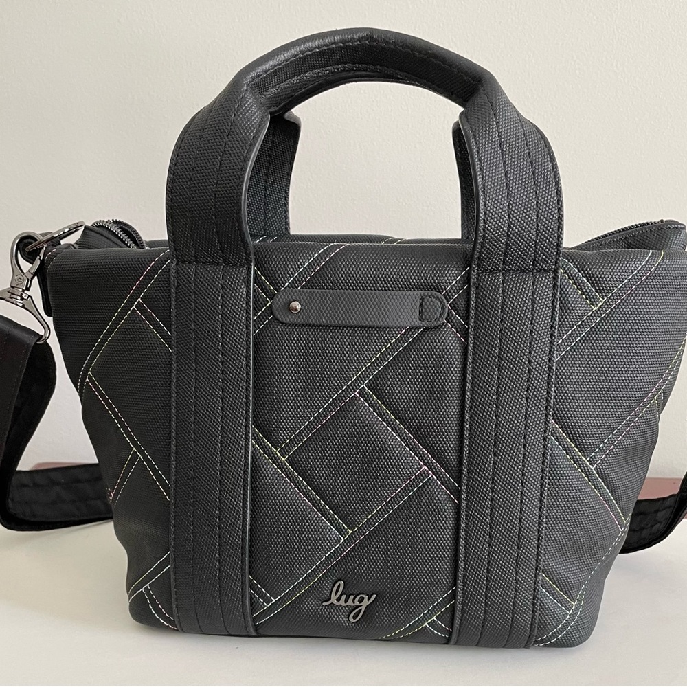 Lug "Dory" Black with IcePop stitching crossbody handbag.